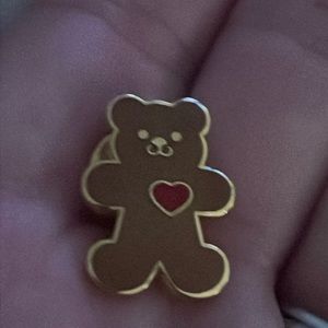 Vintage 87 88 Enamel Teddy Bear Pin